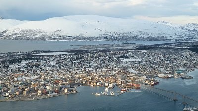 Pohled na Tromsø z vrchu Fjellheisen. Foto: P. Mandík