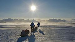 Unikátní polární výprava: 2 900 km ledovou pustinou